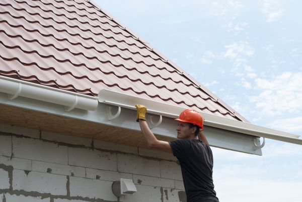 Cost of Rain Gutter Repair in Willoughby