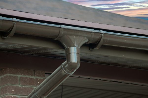 Cost of Building Gutter Installation in Willoughby