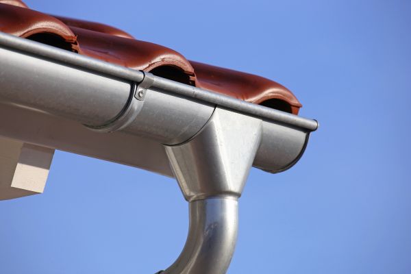 Cost of Metal Gutter Replacement in Willoughby