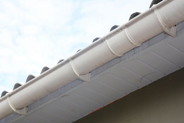 Cost of Plastic Gutter Installation in Willoughby
